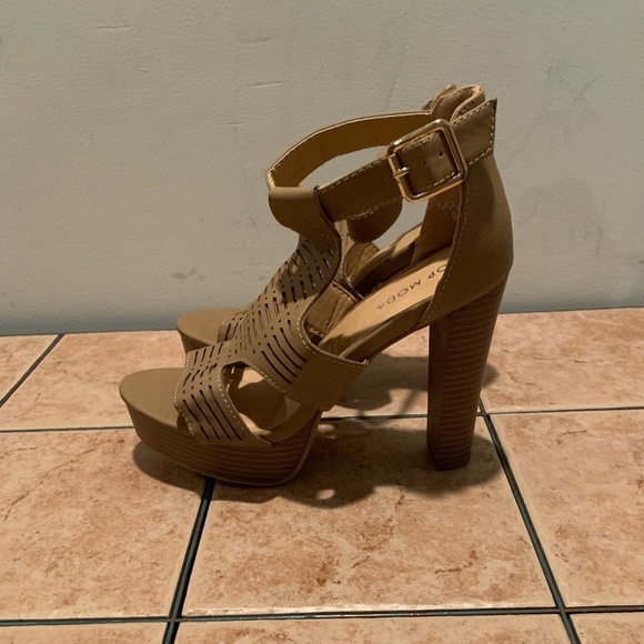 Top Moda Platform Heels Tan Size 6.5 - Picture 4 of 12